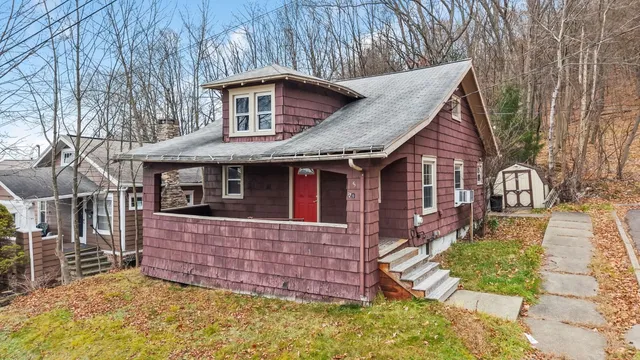 $124,900 | 5 Evelyn Place, Binghamton, NY 13903