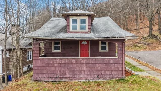 $124,900 | 5 Evelyn Place, Binghamton, NY 13903