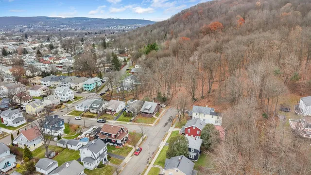 $124,900 | 5 Evelyn Place, Binghamton, NY 13903