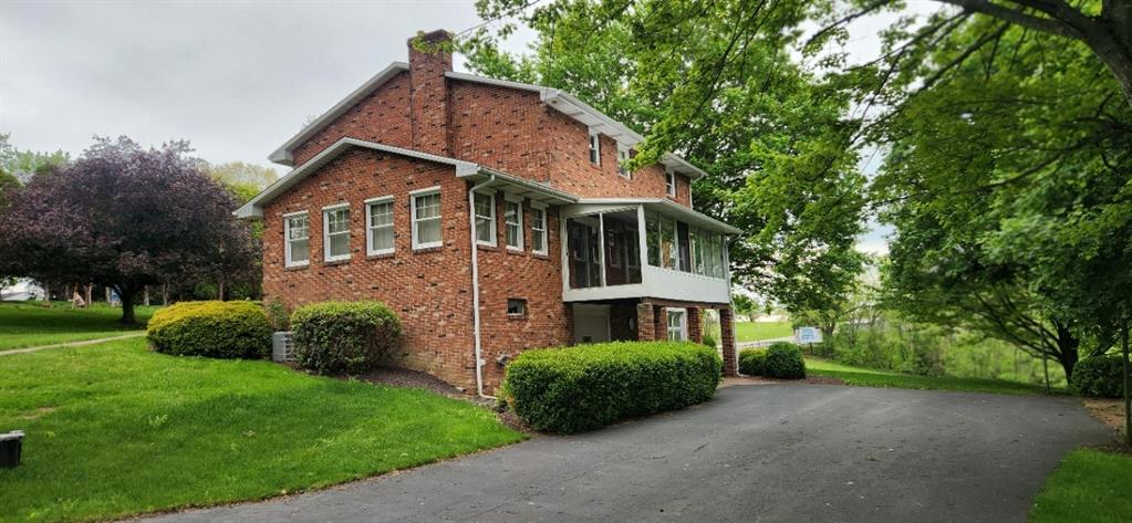 4534 Ellwood Road New Castle, PA 16101 - Photo 3 of 42 Gallery Image 3