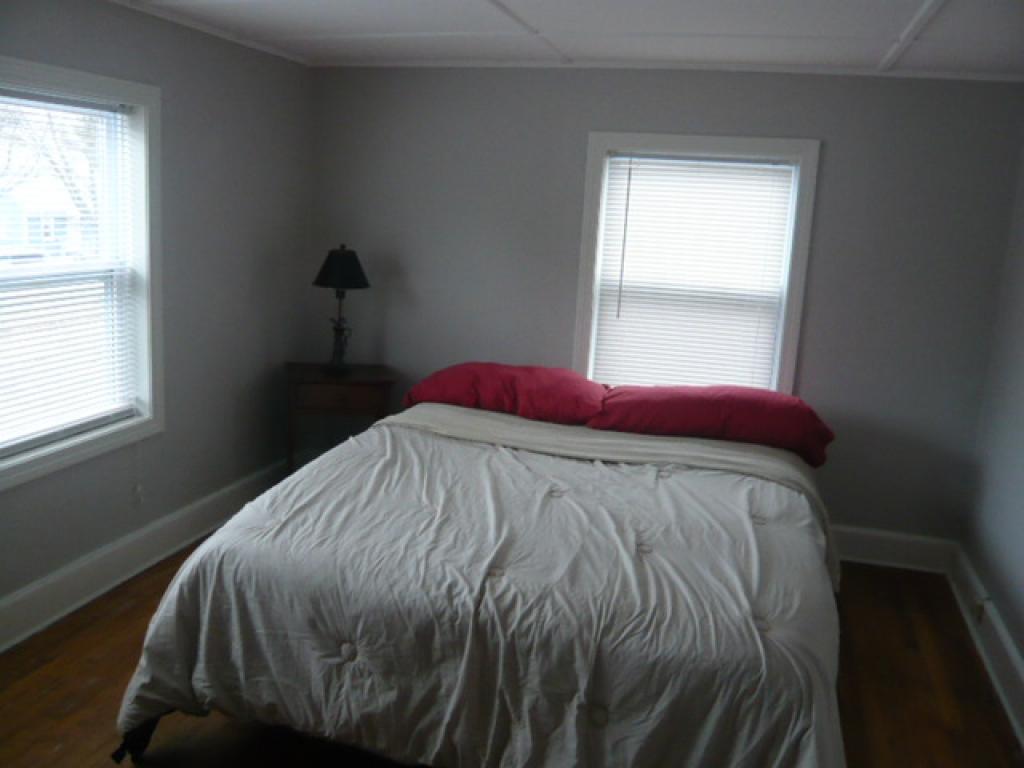 24 McDuffee Street Rochester, NH 03867 - Photo 2 of 10