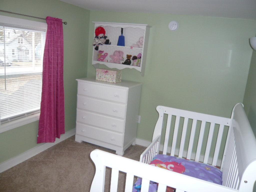 24 McDuffee Street Rochester, NH 03867 - Photo 3 of 10