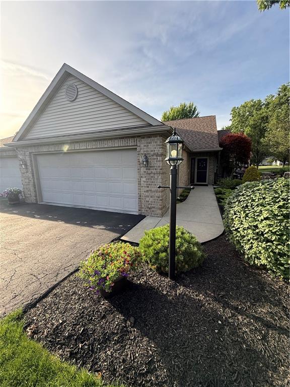 210 Abbey Road New Castle, PA 16105 - Photo 1 of 27