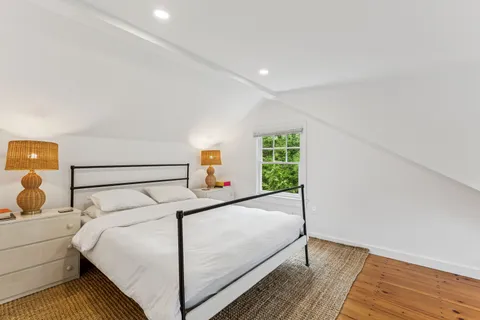 12 Jackson Street, East Hampton, NY 11937
