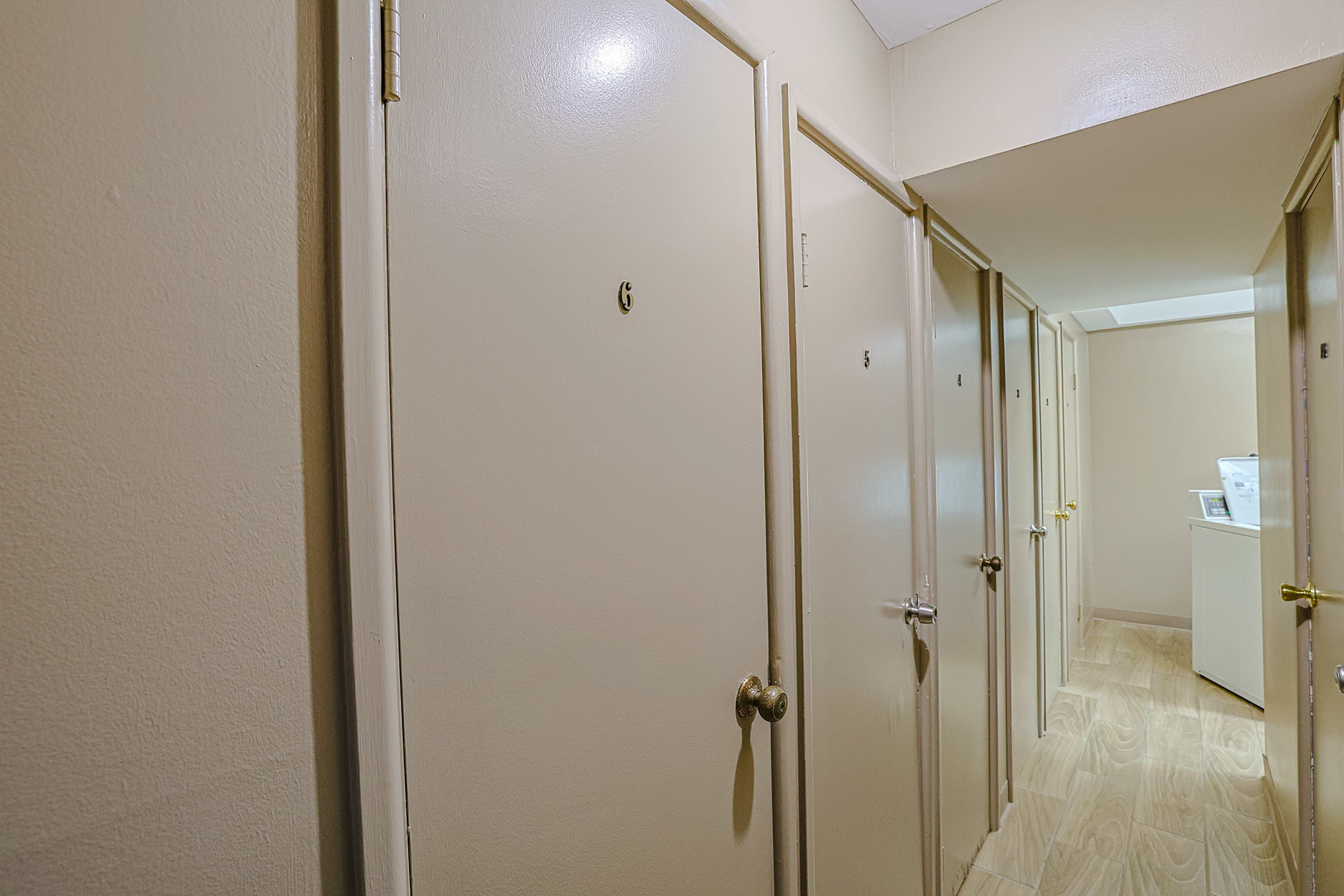 19380 Wolf Road, Unit 6 Mokena, IL 60448 - Photo 14 of 27 a view of a bathroom