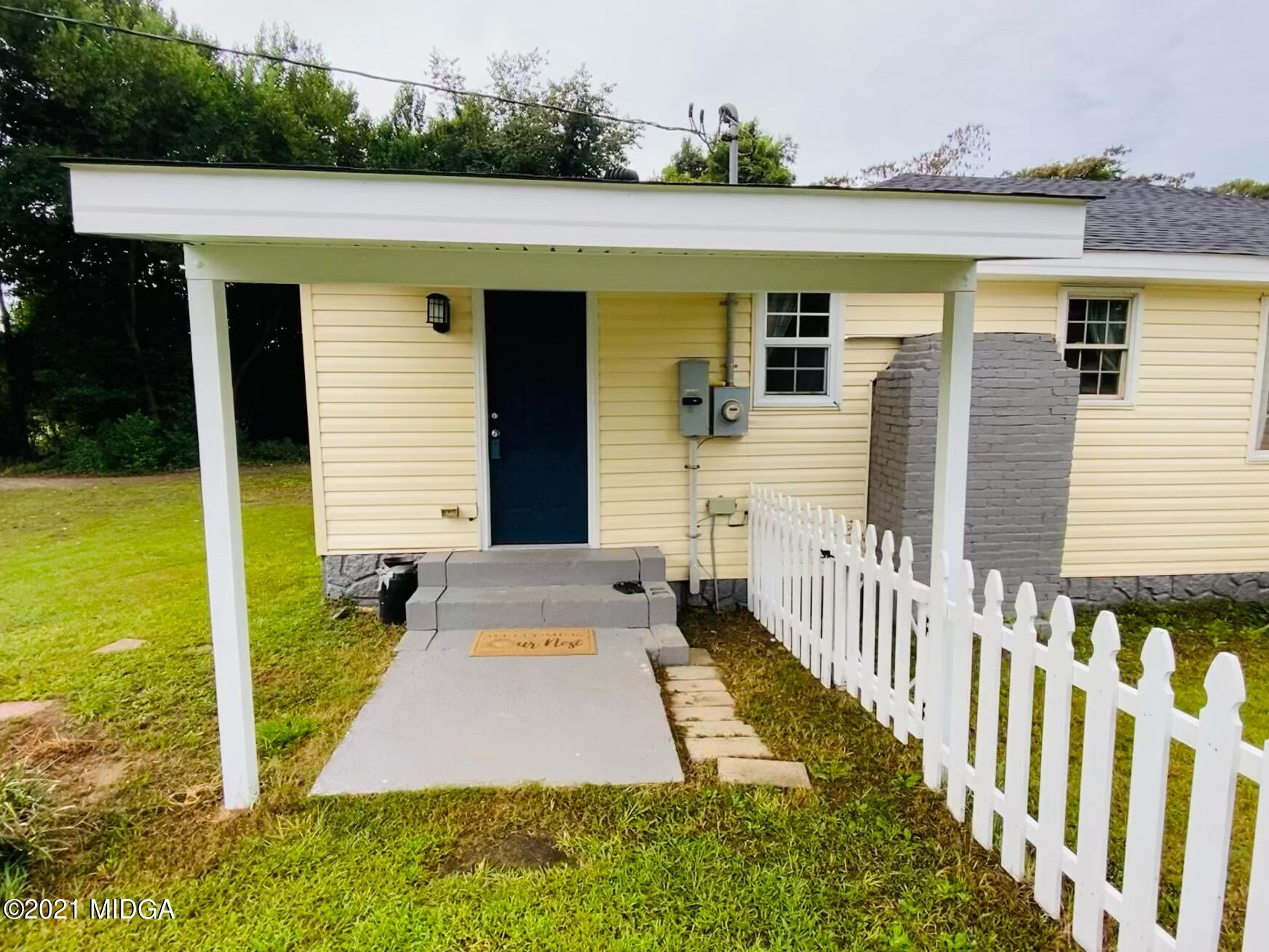 1018 Rum Road Byron, GA 31008 - Photo 2 of 34 2