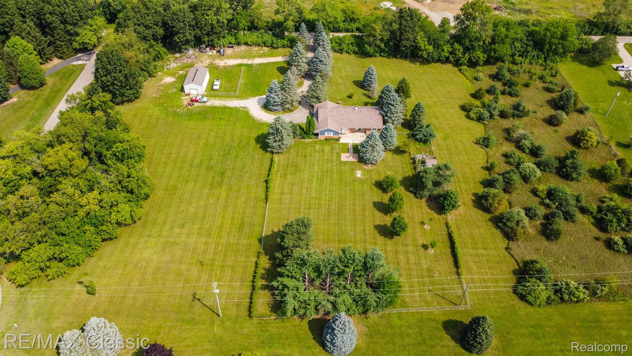 3347 Dunham Road Highland, MI 48357 - Photo 7 of 52 Gallery Image 7
