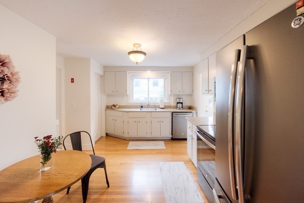 4 St Marks Road Worcester, MA 01606 - Photo 5 of 35 Gallery Image 5