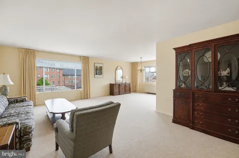 $485,000 | 5301 Westbard Circle, Unit 334, Bethesda, MD 20816