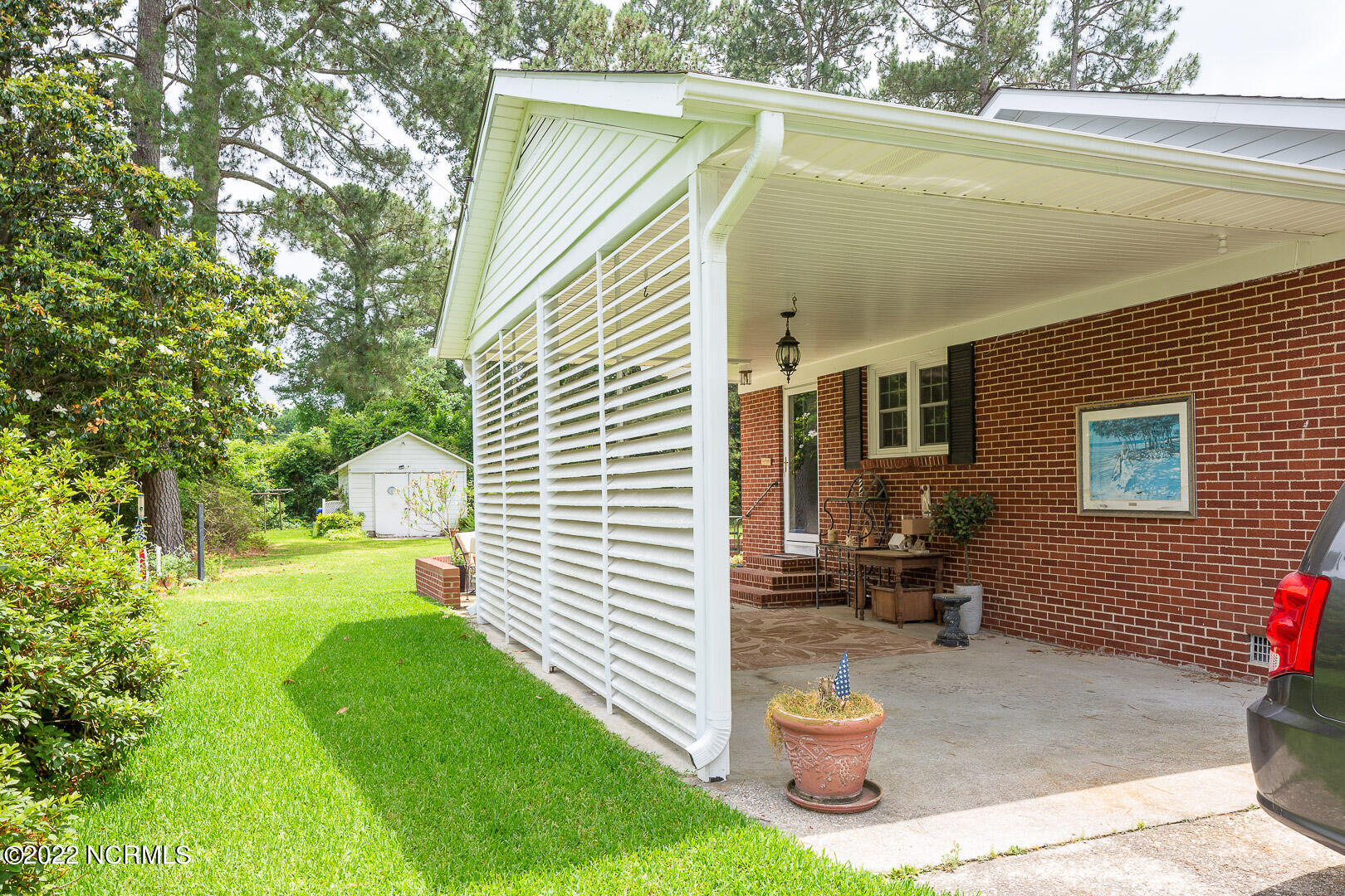 416 E Powell St Clinton-4