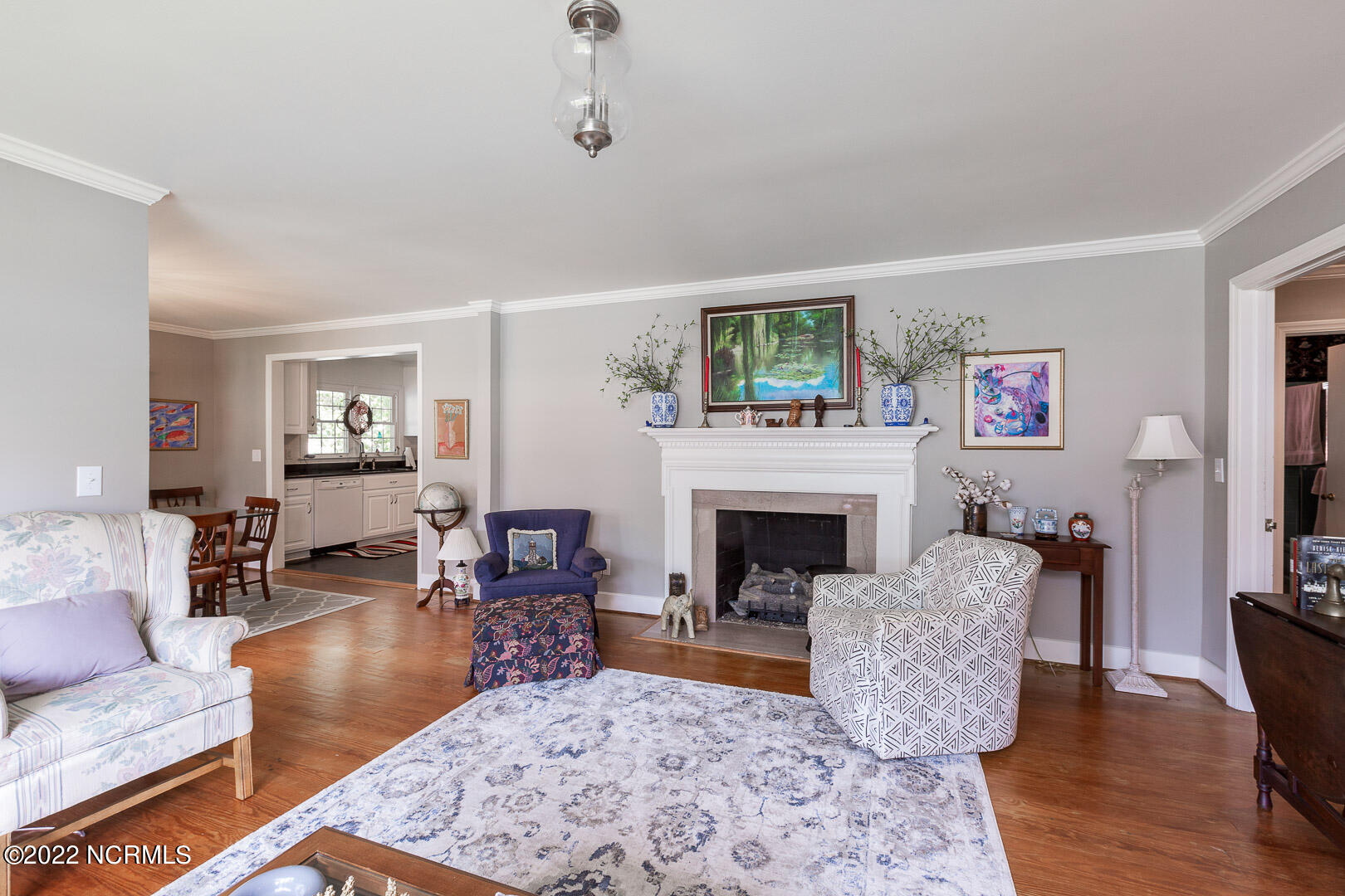 416 E Powell St Clinton-17