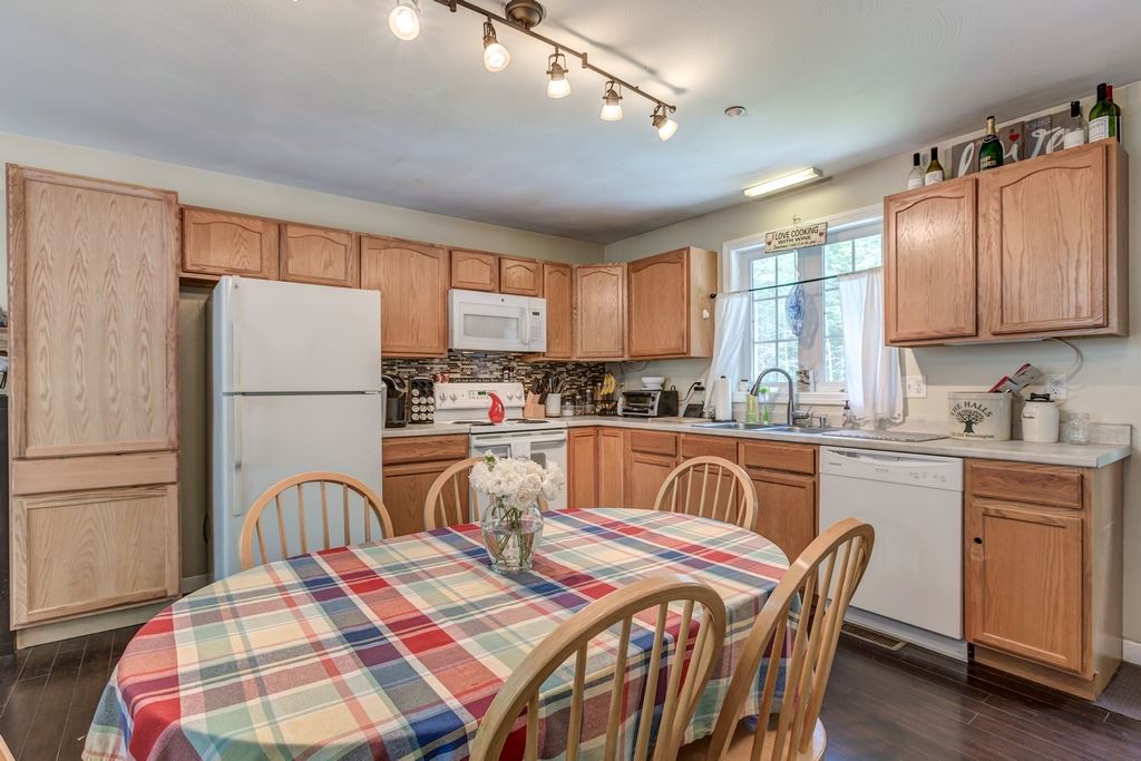 125 Old Bennington Road Peterborough, NH 03458 - Photo 7 of 32 Gallery Image 7