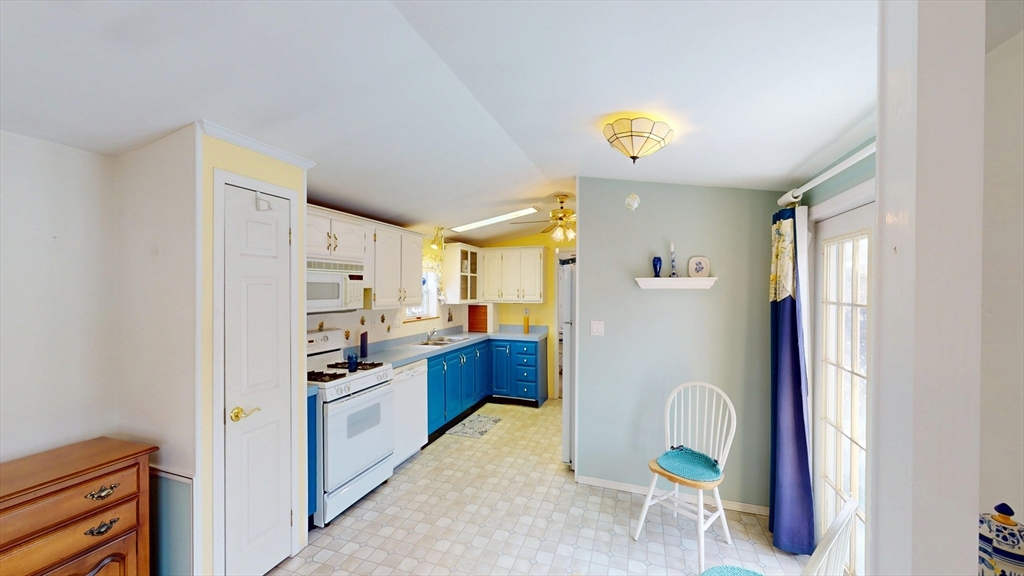 83 Clark Road, Unit 1 Shirley, MA 01464 - Photo 6 of 16 Gallery Image 6
