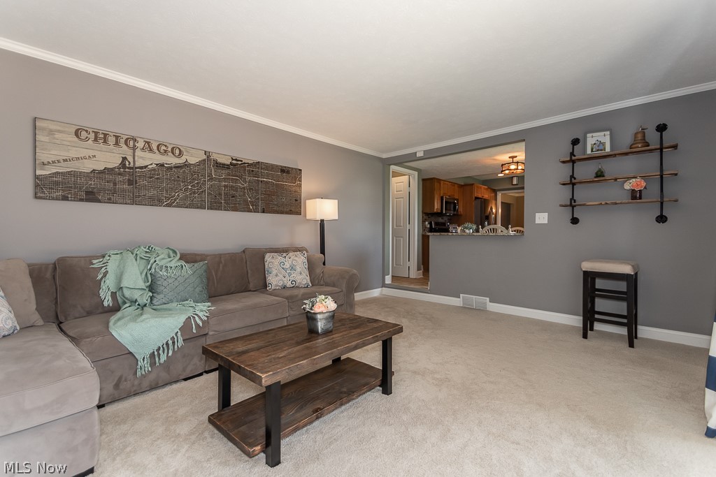 990 Roland Road Cleveland, OH 44124 - Photo 13 of 30
