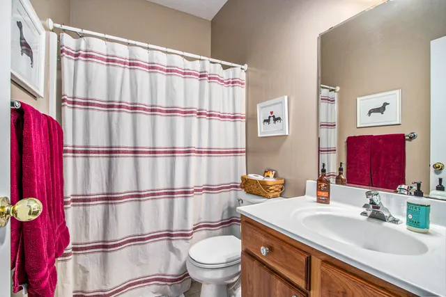 $310,000 | 4850 Idlewood Avenue, Portage, MI 49024