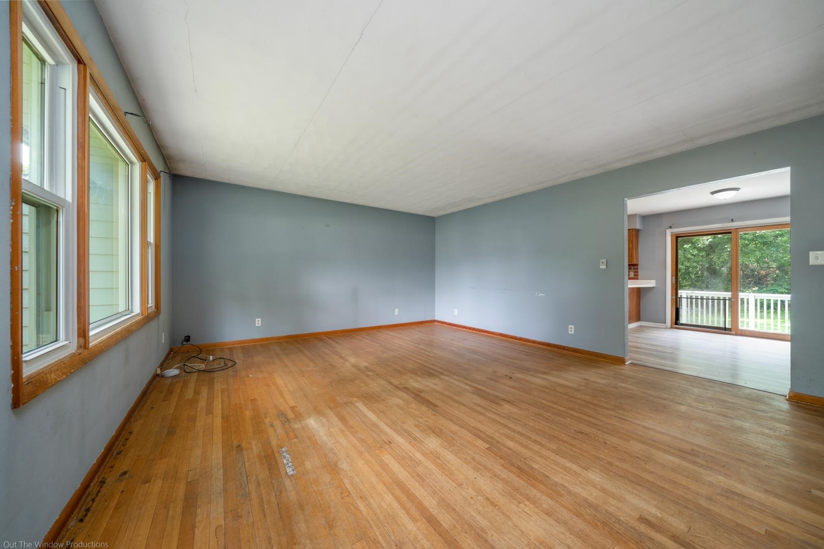 510 Elizabeth Road Oregon, IL 61061 - Photo 8 of 25 a view of an empty room and window
