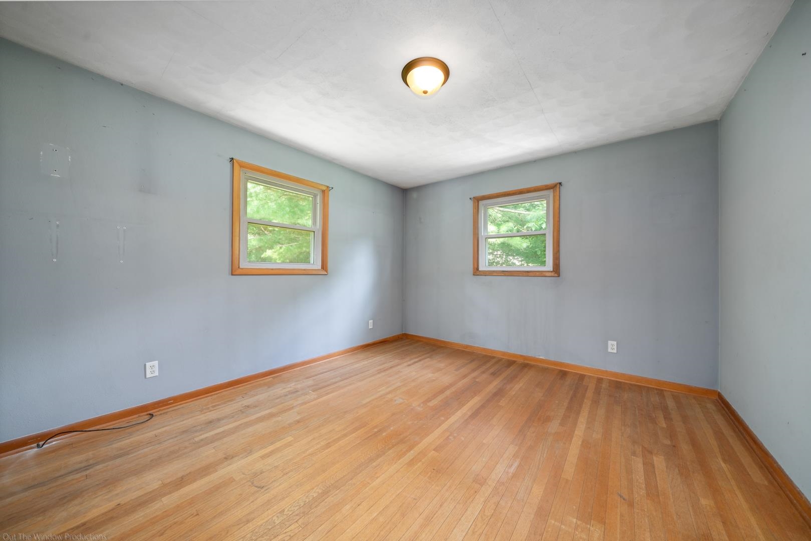 510 Elizabeth Road Oregon, IL 61061 - Photo 9 of 25 a view of room with window and ceiling fan