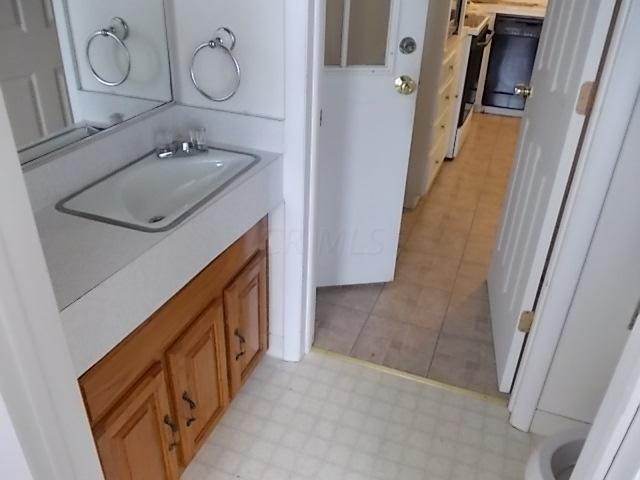 5660 Sinclair Road Columbus, OH 43229 - Photo 9 of 11 Gallery Image 9