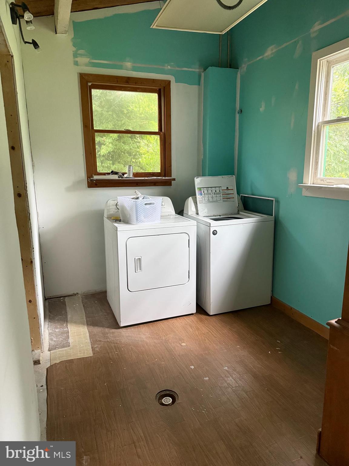 1915 Bumpass Road Bumpass, VA 23024 - Photo 12 of 17 a utility room with dryer and washer