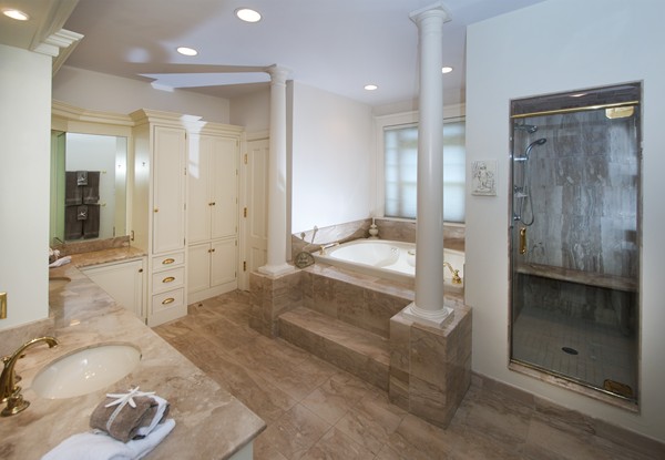 37 Bradlee Road Marblehead, MA 01945 - Photo 13 of 24 a spacious bathroom with a tub shower and sink