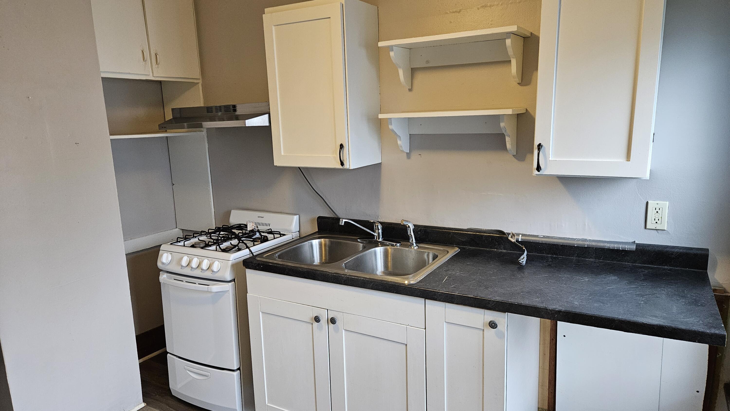 2304 Thor Avenue Racine, WI 53405 - Photo 7 of 13 Upper Kitchen Cabinet