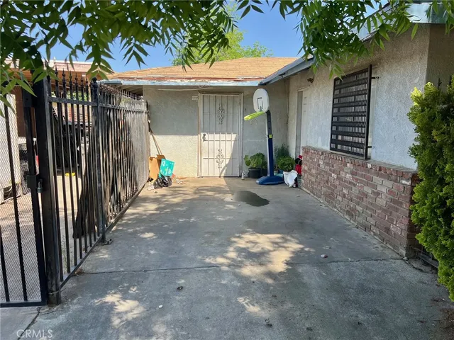 $895,000 | 409 East 12th Street, Madera, CA 93638