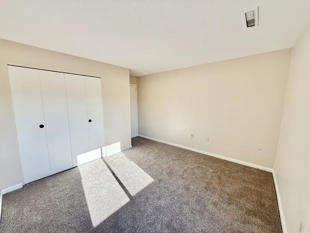 $3,100 | 1006 Paradise Road, Unit 3R, Swampscott, MA 01907