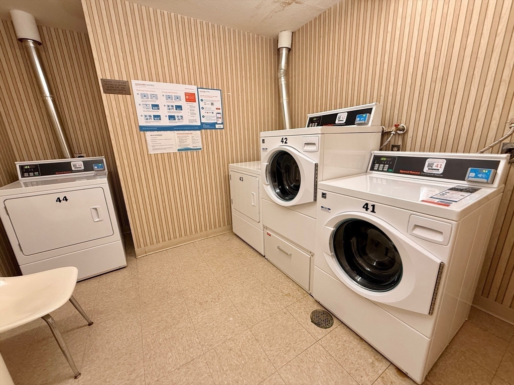 1006 Paradise Road, Unit 3R Swampscott, MA 01907 - Photo 25 of 34