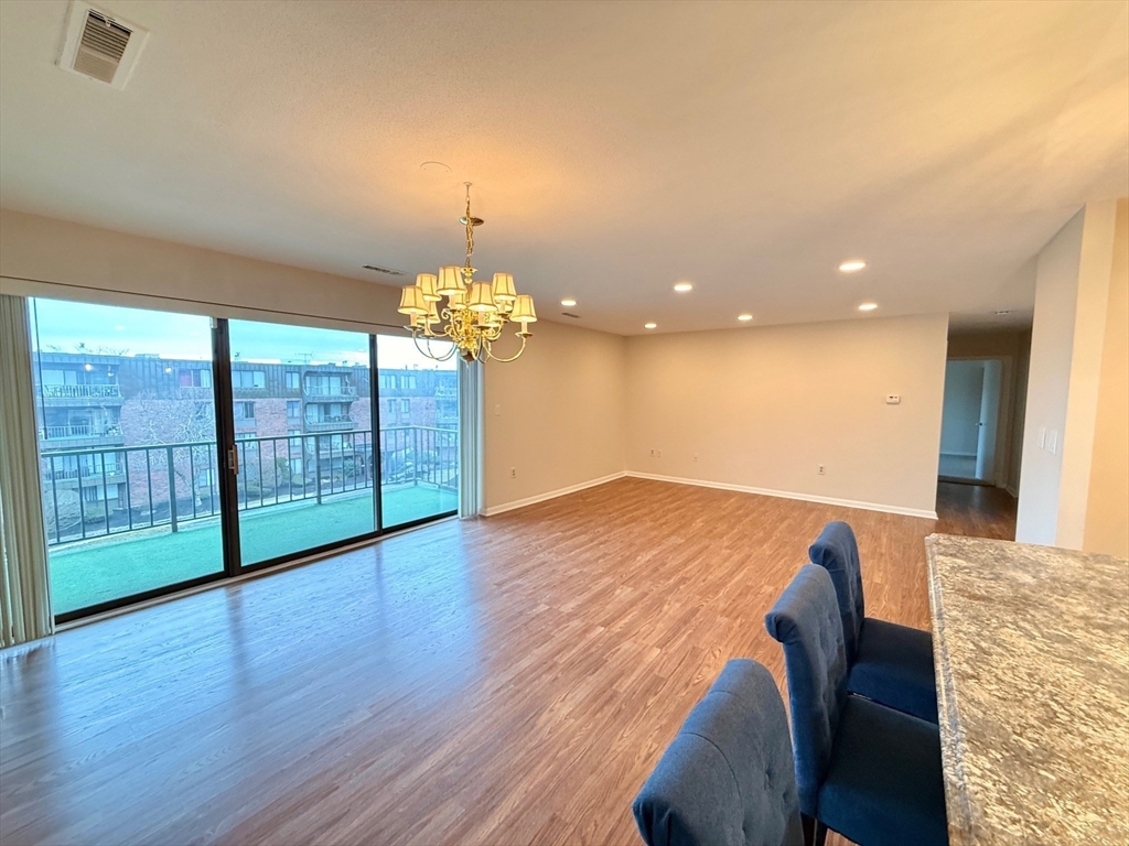 1006 Paradise Road, Unit 3R Swampscott, MA 01907 - Photo 8 of 34