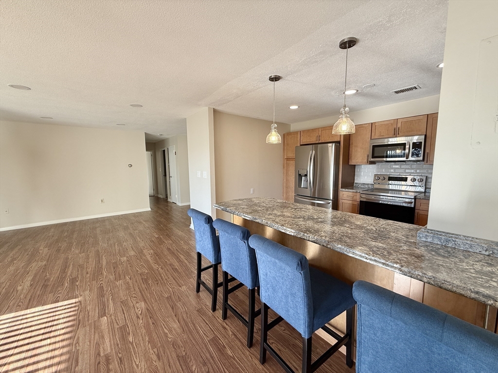 1006 Paradise Road, Unit 3R Swampscott, MA 01907 - Photo 8 of 25