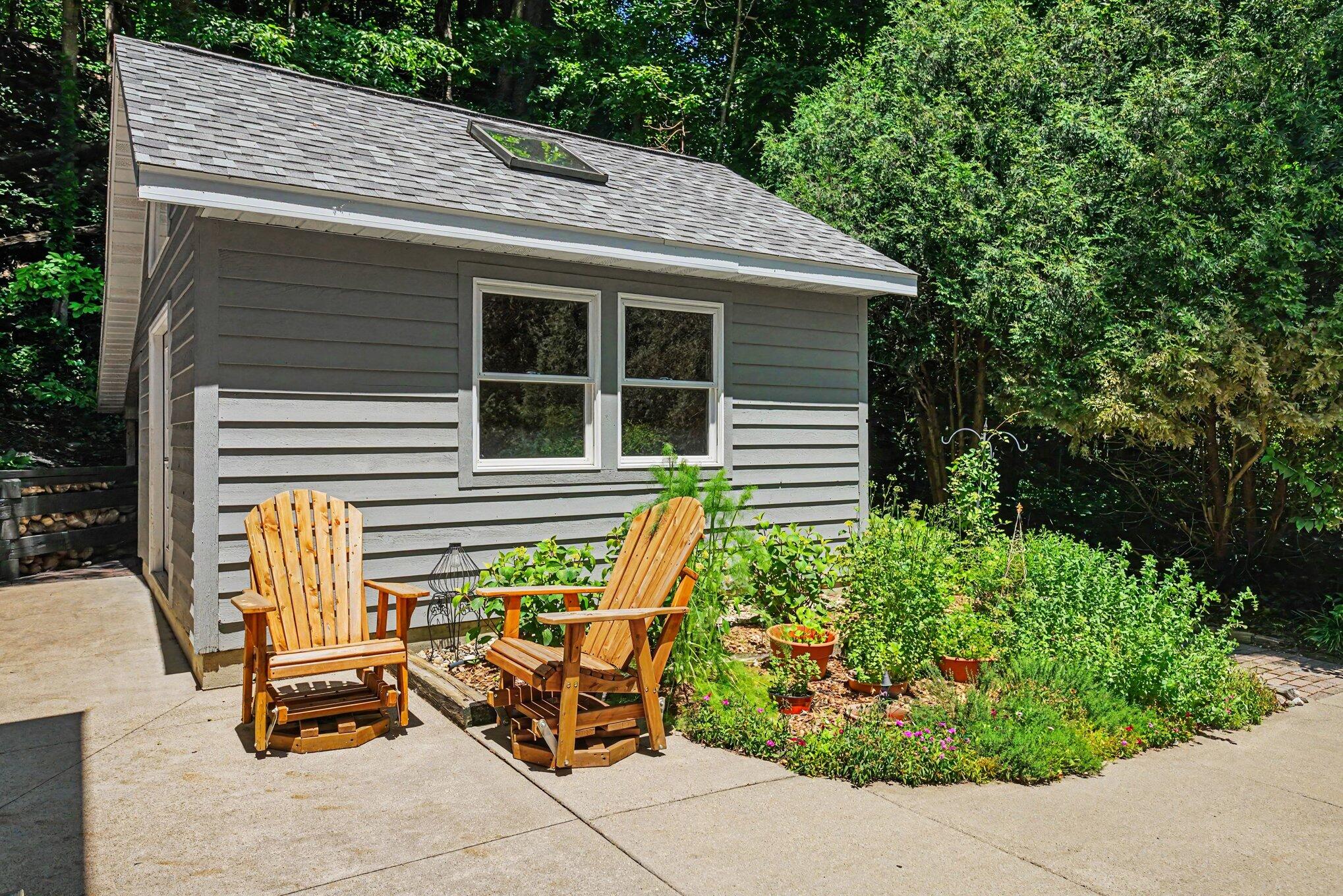 677 Tuttle Road Baroda, MI 49101 - Photo 16 of 51 035_file_9714