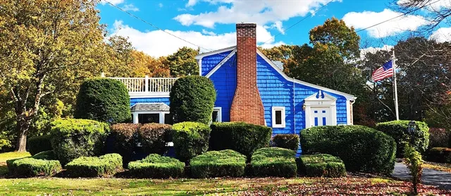 $747,000 | 63 Cedarhill Road, Holbrook, MA 02343