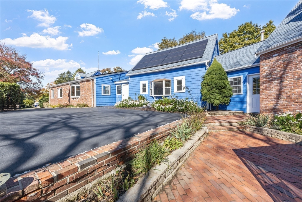 63 Cedarhill Road Holbrook, MA 02343 - Photo 3 of 35