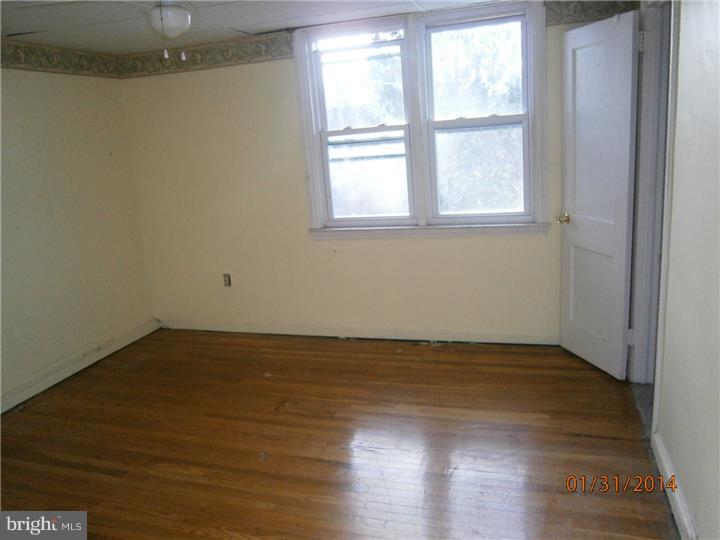1351 Edgehill Road Darby, PA 19023 - Photo 6 of 9 Bedroom