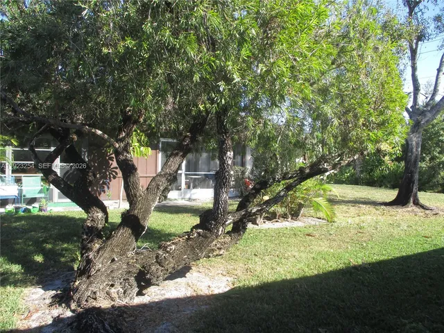 $225,000 | 6531 Southeast Federal Highway, Unit Q107, Stuart, FL 34997