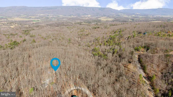 $298,000 | 345 Wildwood Lane, Shenandoah, VA 22849