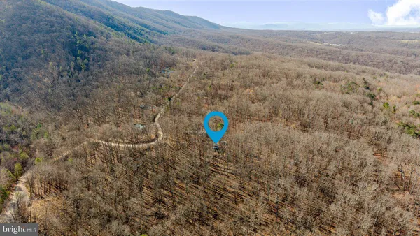 $298,000 | 345 Wildwood Lane, Shenandoah, VA 22849