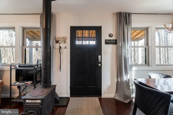 $298,000 | 345 Wildwood Lane, Shenandoah, VA 22849