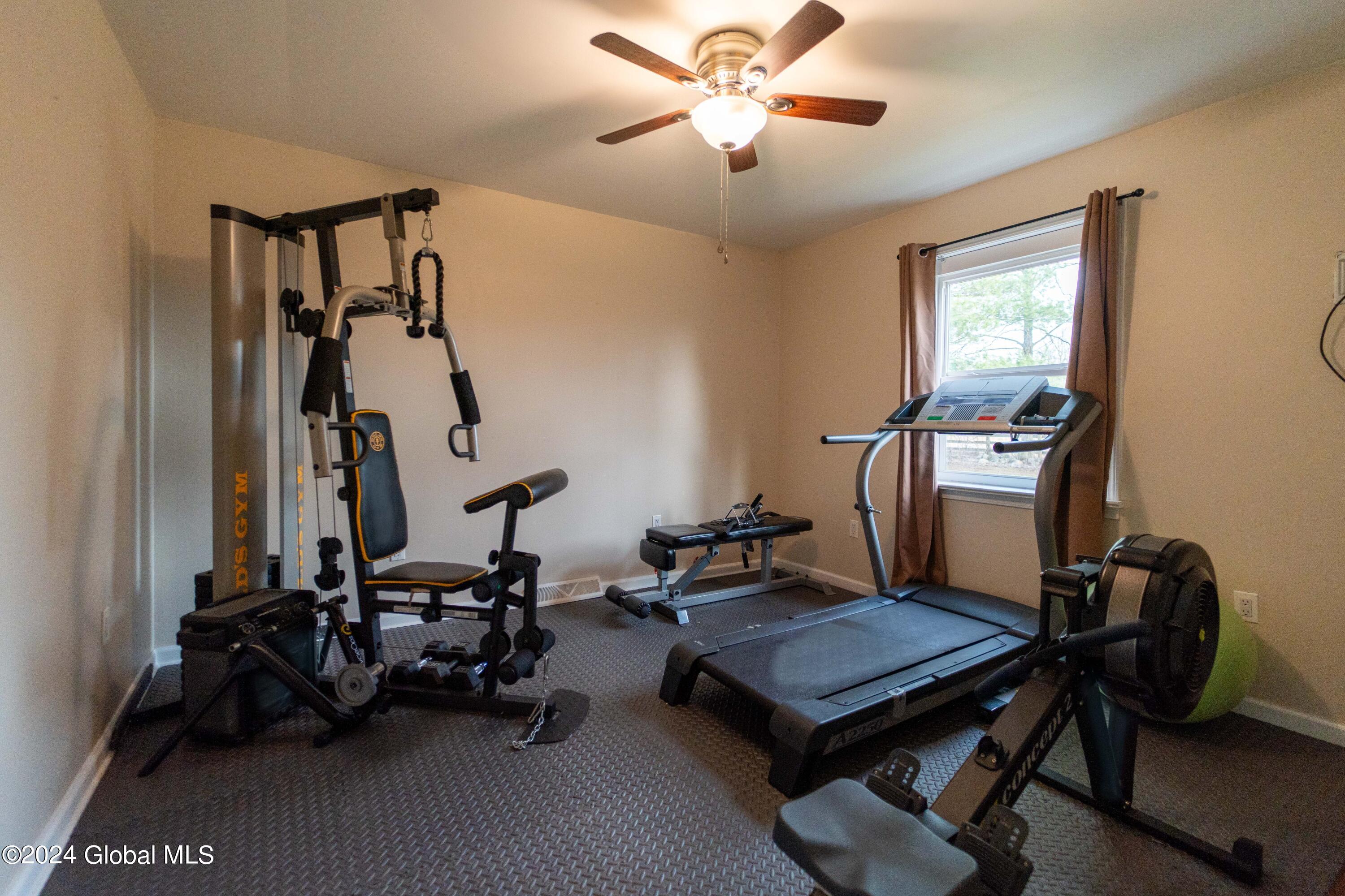 362 Eastline Road Malta, NY 12019 - Photo 23 of 45 021