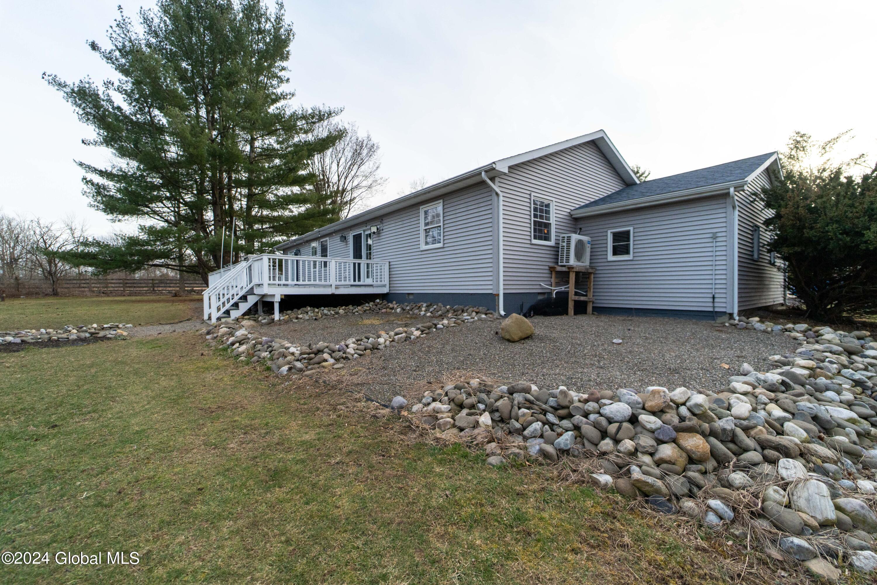 362 Eastline Road Malta, NY 12019 - Photo 32 of 45 030