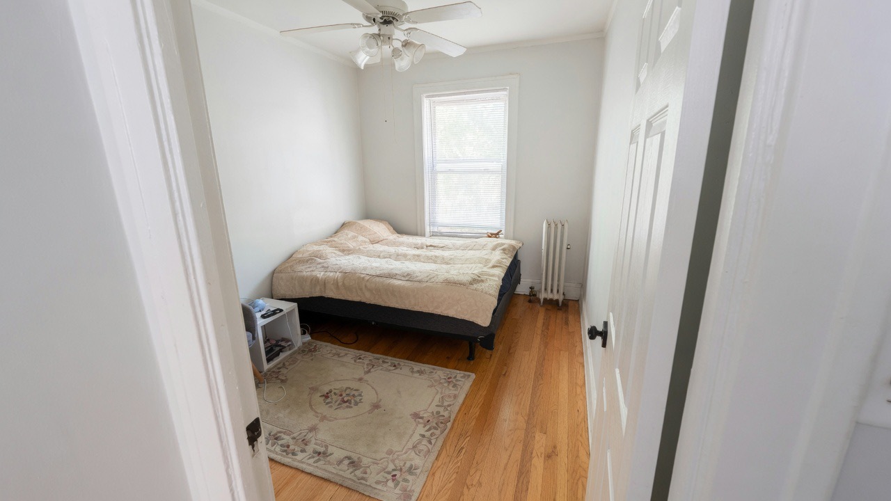 1222 West Victoria Street, Unit 2 Chicago, IL 60660 - Photo 5 of 9