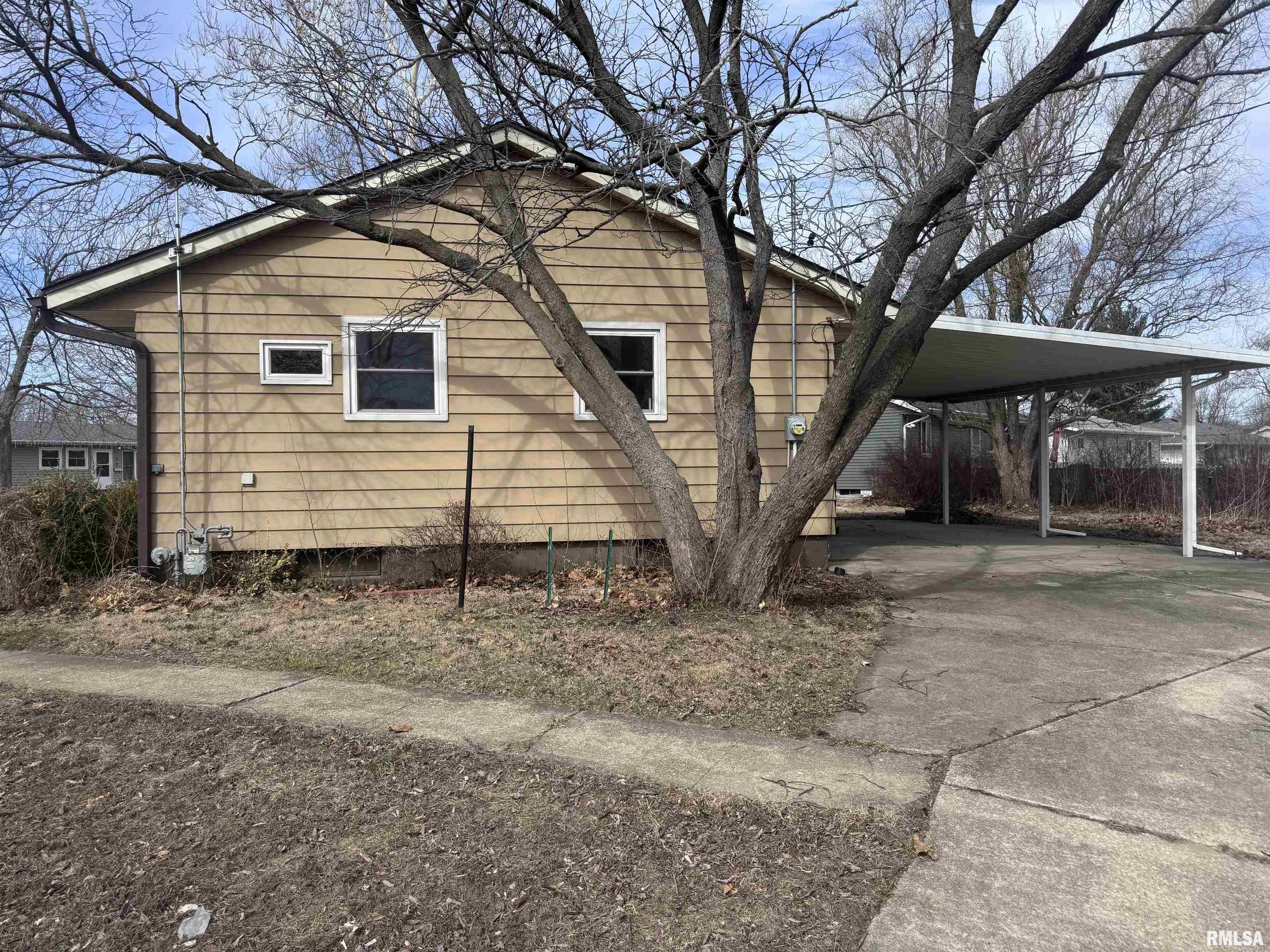 16 Arizona Drive Decatur, IL 62526 - Photo 10 of 11 Gallery Image 10