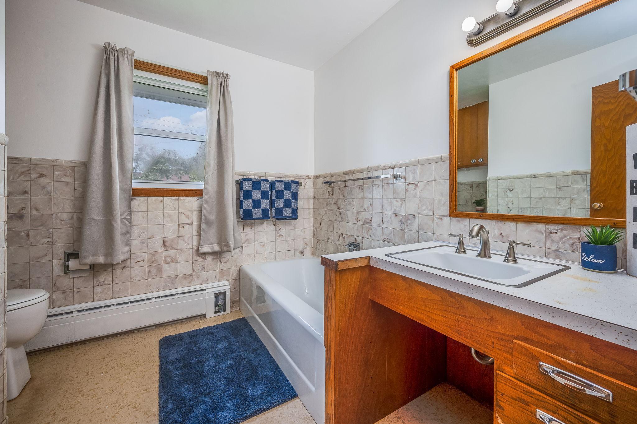 320 South Waterville Avenue Le Center, MN 56057 - Photo 18 of 44