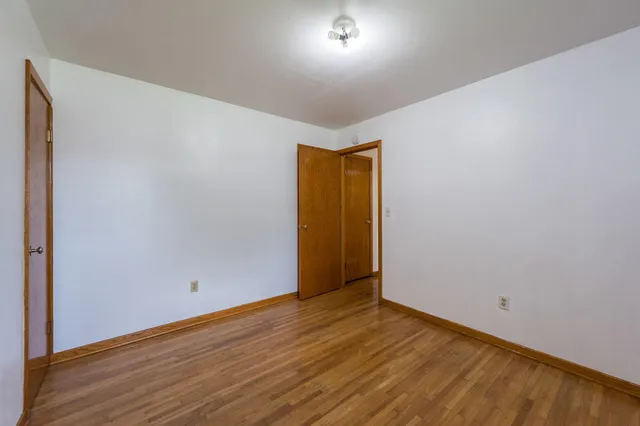 $245,000 | 320 South Waterville Avenue, Le Center, MN 56057