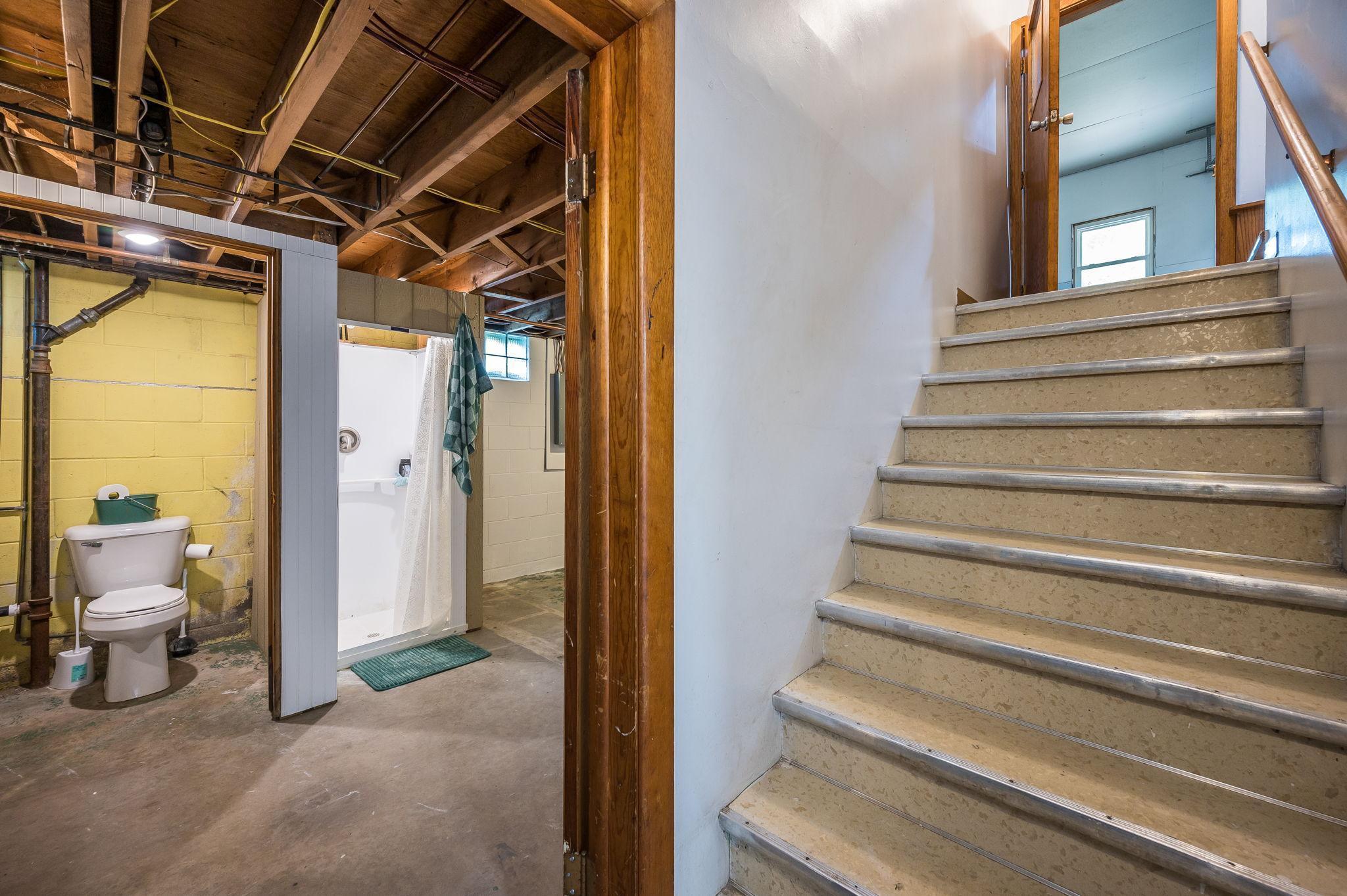 320 South Waterville Avenue Le Center, MN 56057 - Photo 21 of 44