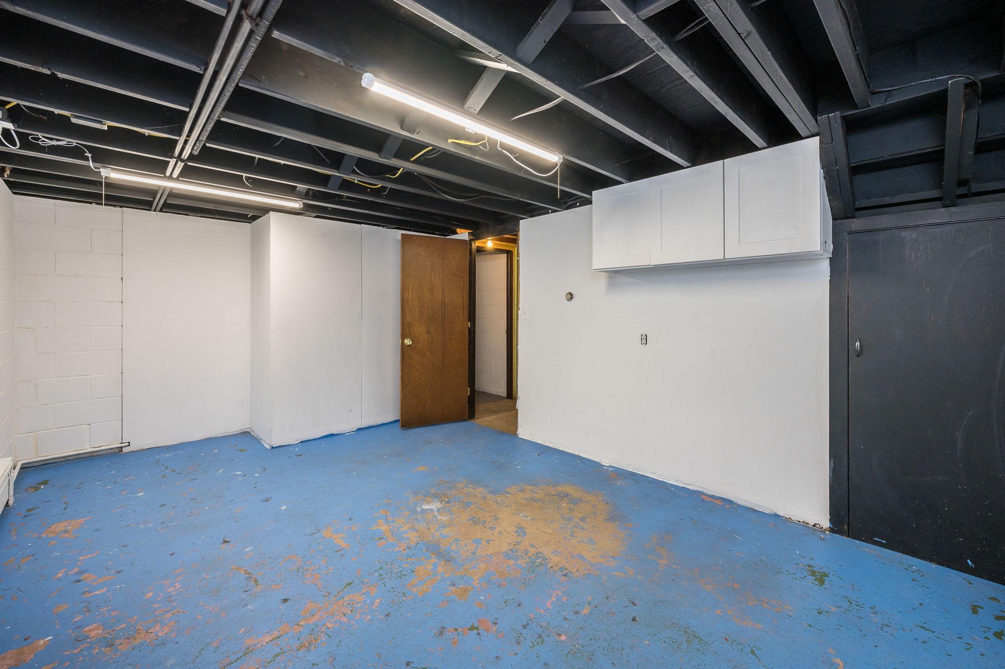 320 South Waterville Avenue Le Center, MN 56057 - Photo 23 of 44