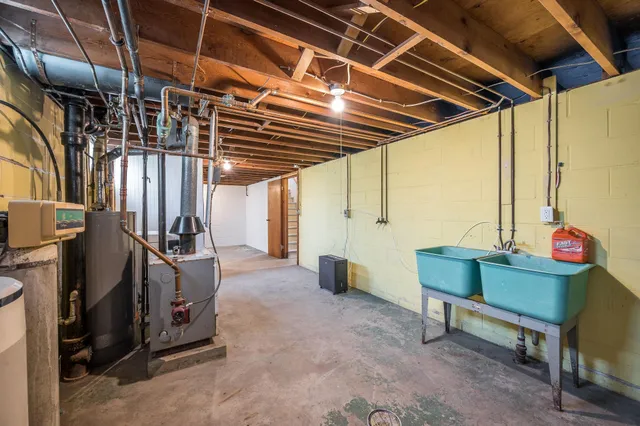 $245,000 | 320 South Waterville Avenue, Le Center, MN 56057