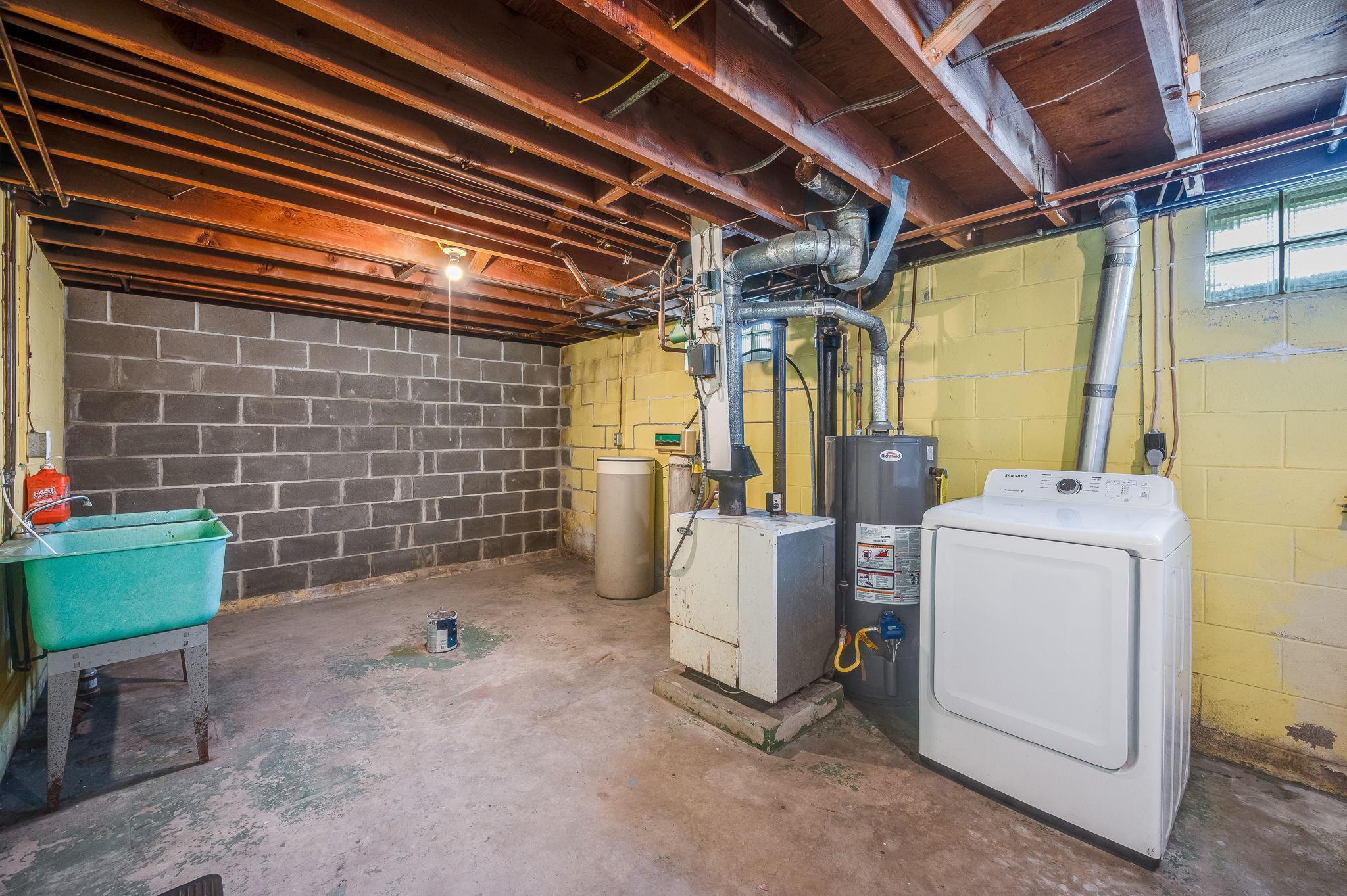 320 South Waterville Avenue Le Center, MN 56057 - Photo 30 of 44