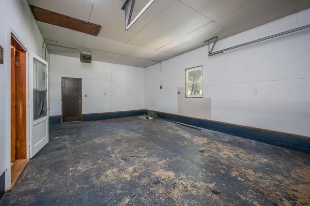 $245,000 | 320 South Waterville Avenue, Le Center, MN 56057