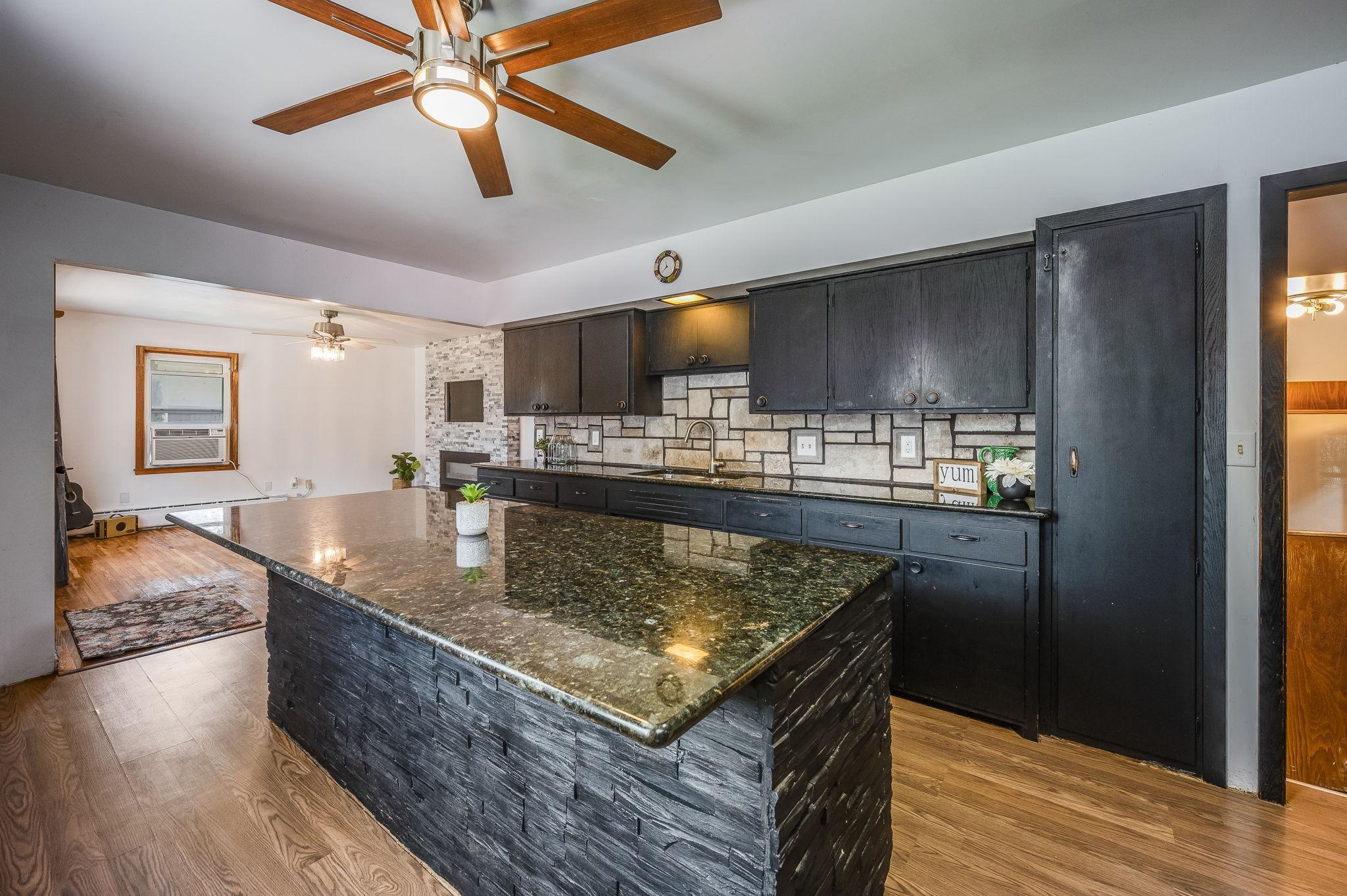 320 South Waterville Avenue Le Center, MN 56057 - Photo 8 of 44